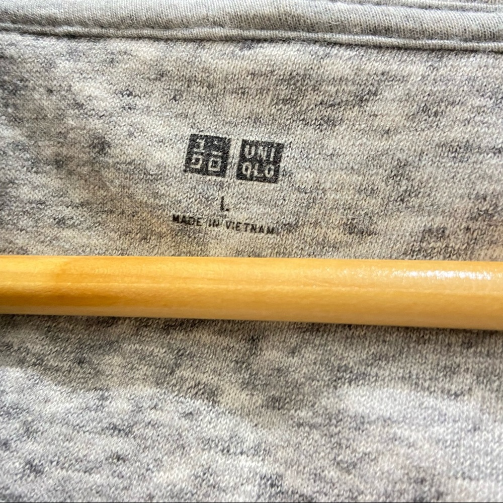 UNIQLO - Hooded Sweatshirt Jacket - USED - Picture 6 of 9